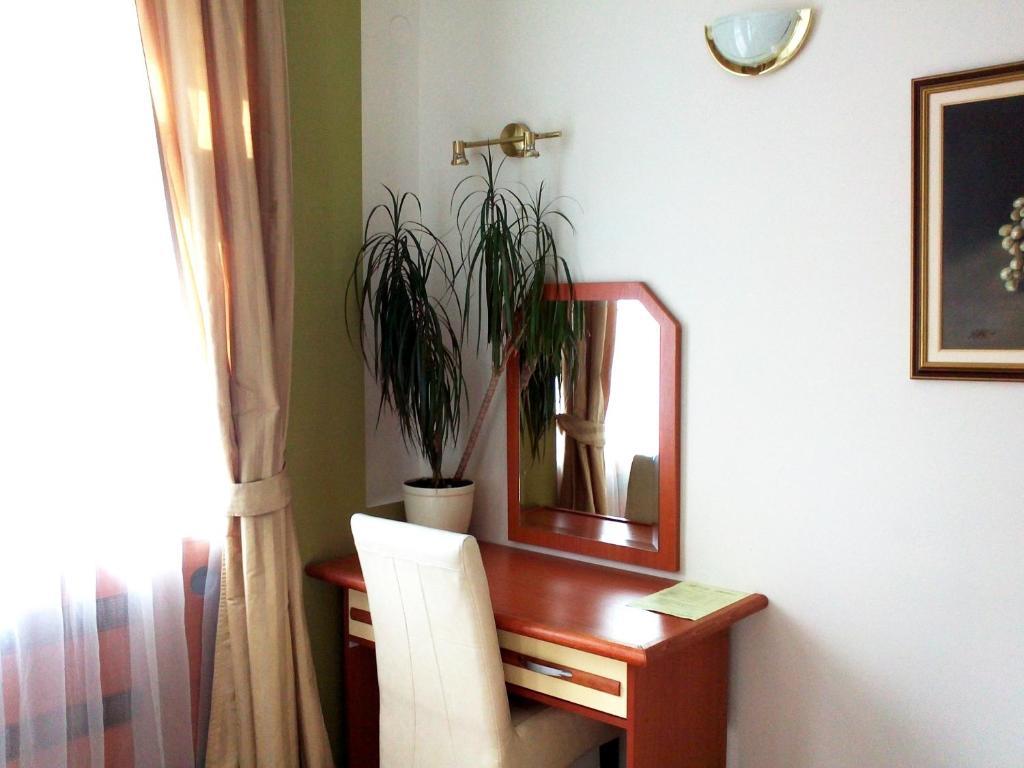 Leotar Hotel 4*