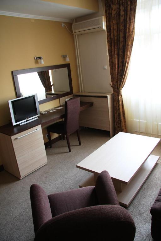 Hotel Leotar 4*